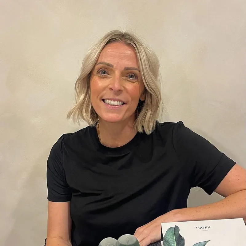 Sarah Anderson, Holistic Facial Therapist